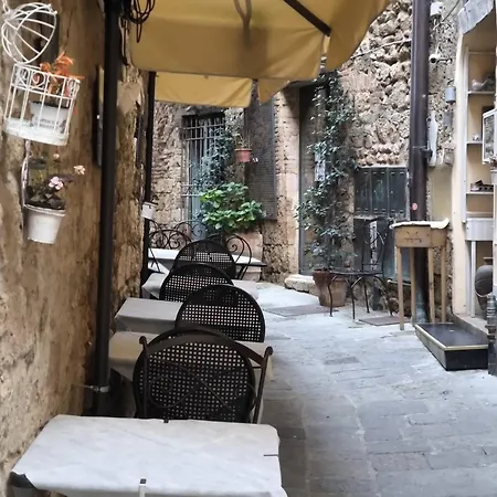 Kira Bike Friendly *