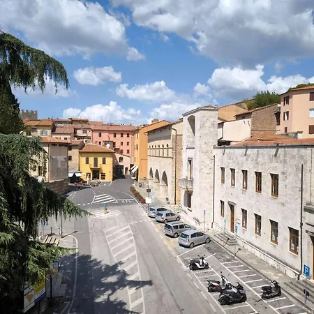 Kira Bike Friendly * Massa Marittima